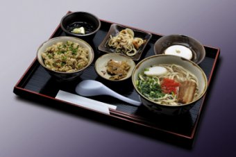 レストラン 首里杜