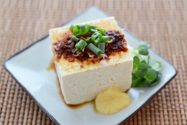 沖縄県民の食卓に欠かせない「島豆腐」の魅力に迫る！ – オリオンストーリー